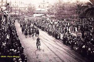 Oran - Place d'Armes - Defile